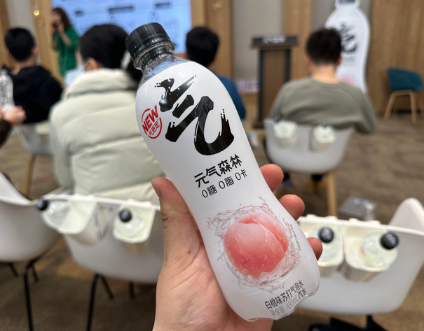 元氣森林換新包裝設(shè)計，気變氣了！